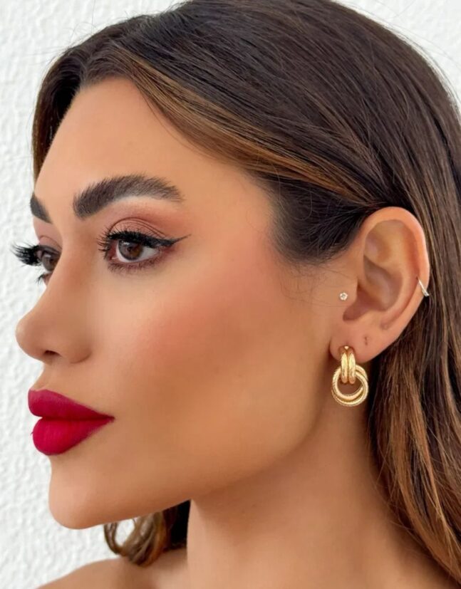 Brinco Folheado a Ouro 18k Elos Texturizados P